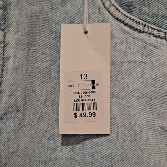 Refuge High Wasted Distressed Mom Jeans - Picture 3 of 5